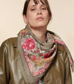 Femme Souleiado Toute La Collection | Foulards | Carré laine et soie GROSSE ROSE 90 x 90 cm